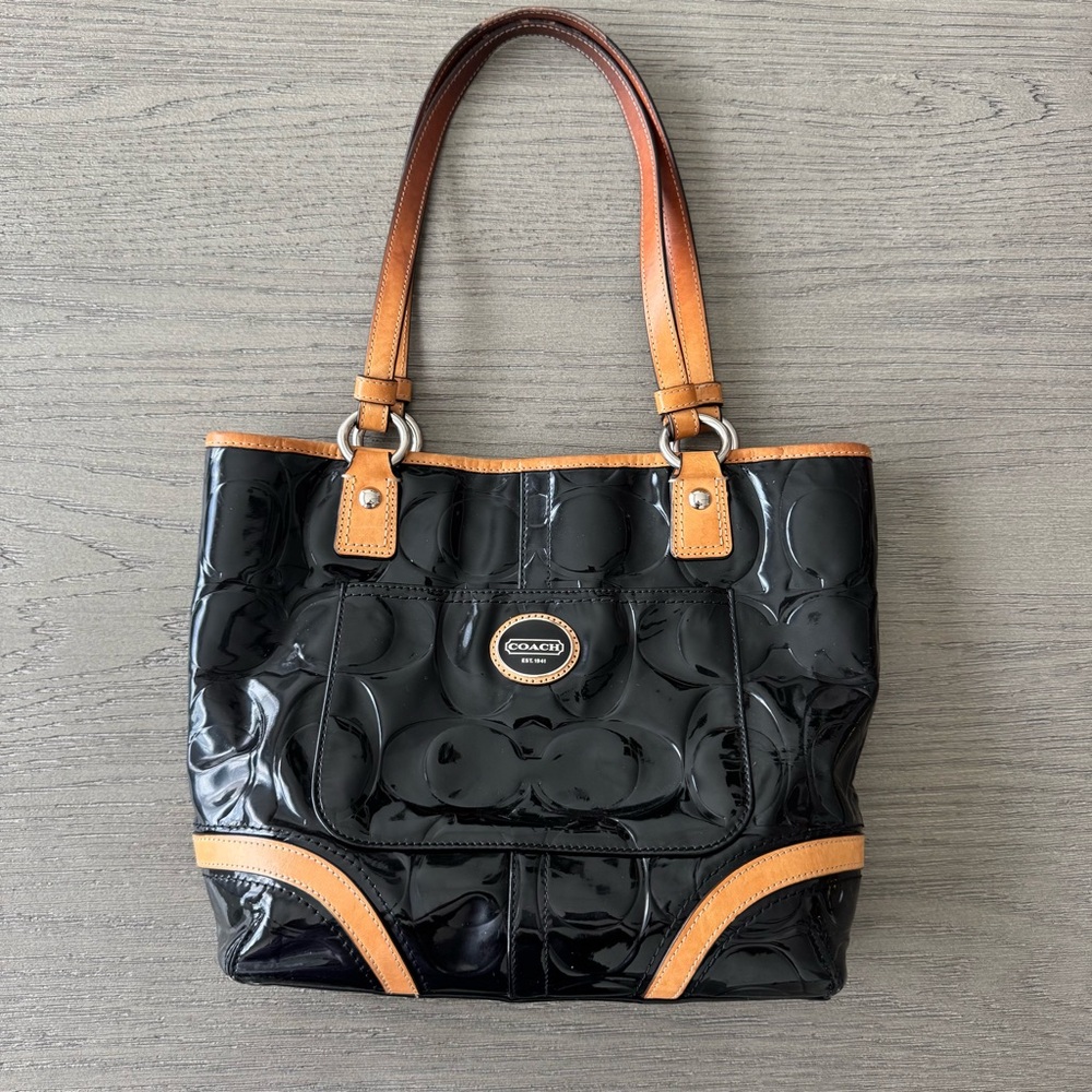 Coach patent leather Black and Tan Tote large, EUC